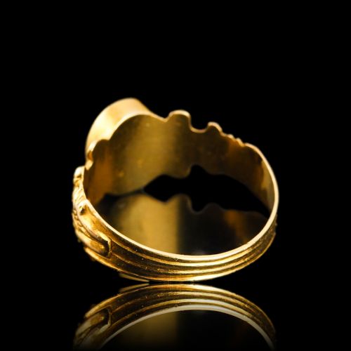 fig 5. Antique Georgian/Victorian Cameo Ring Roman Style 18ct Gold - Early 19th Century