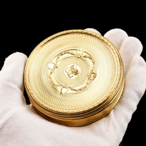 ANTIQUE FRENCH LARGE SOLID SILVER GILT CIRCULAR SNUFF BOXTOBACCO BOX FRENCH 19TH C - ADDITIONAL PHOTO 1