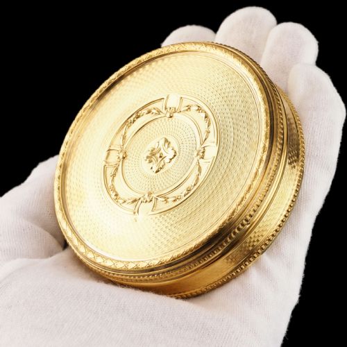 ANTIQUE FRENCH LARGE SOLID SILVER GILT CIRCULAR SNUFF BOXTOBACCO BOX FRENCH 19TH C - ADDITIONAL PHOTO 2