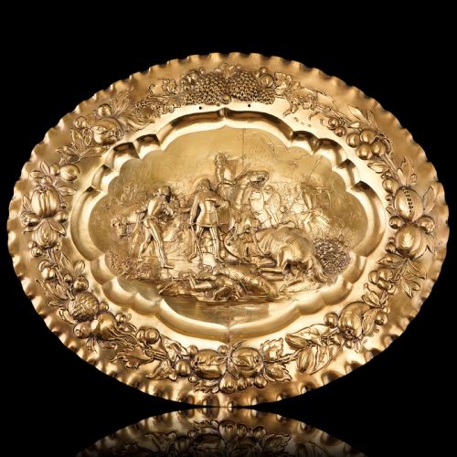 ANTIQUE SOLID SILVER GILT CHARGER SIDEBOARD DISH 50CM WITH FIGURAL BATTLE SCENE 19TH CENTURY - ADDITIONAL PHOTO 9
