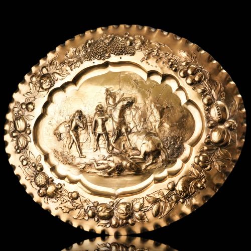 ANTIQUE SOLID SILVER GILT CHARGER SIDEBOARD DISH 50CM WITH FIGURAL BATTLE SCENE 19TH CENTURY - ADDITIONAL PHOTO 14
