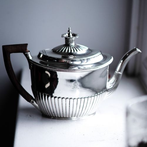 fig 3. Antique Georgian Solid Silver Teapot with Coronet-like Finial - Daniel Pontifex London 1798