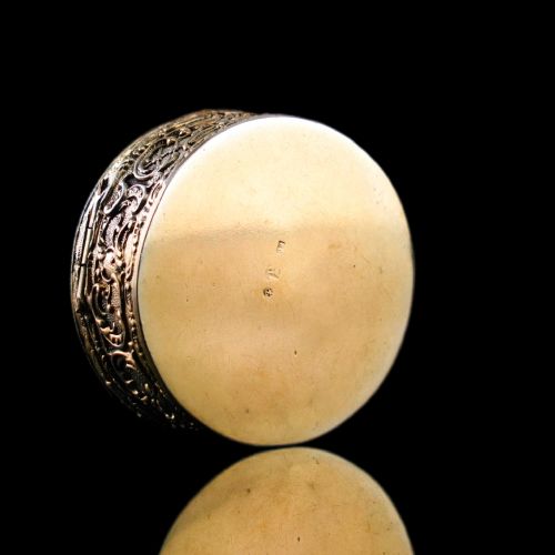 fig 7. Antique Silver Gilt Pill/Snuff Box with Mother of Pearl - 19th c.