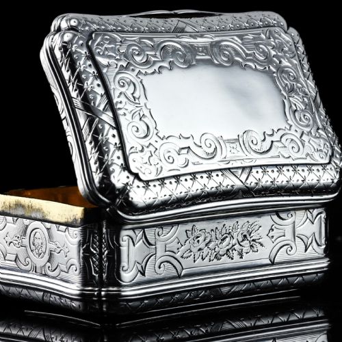 ANTIQUE SOLID SILVER TABLE SNUFF BOX CARTOUCHE SHAPE AND ENGRAVED EDWARD SMITH 1854 - ADDITIONAL PHOTO 8
