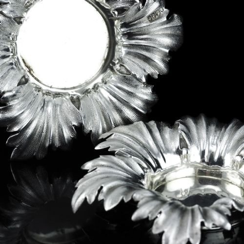 ANTIQUE VICTORIAN SOLID SILVER SALTSSMALL DISHES WITH FABULOUS FOLIATE CHASING BARNARDS 1840 - ADDITIONAL PHOTO 12