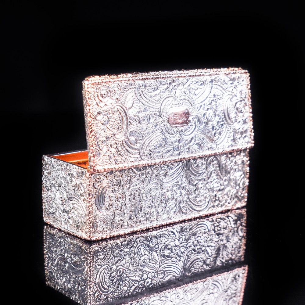 Magnificent Georgian Rose Gold & Silver Table Snuff Box - William Parker 1824 View V