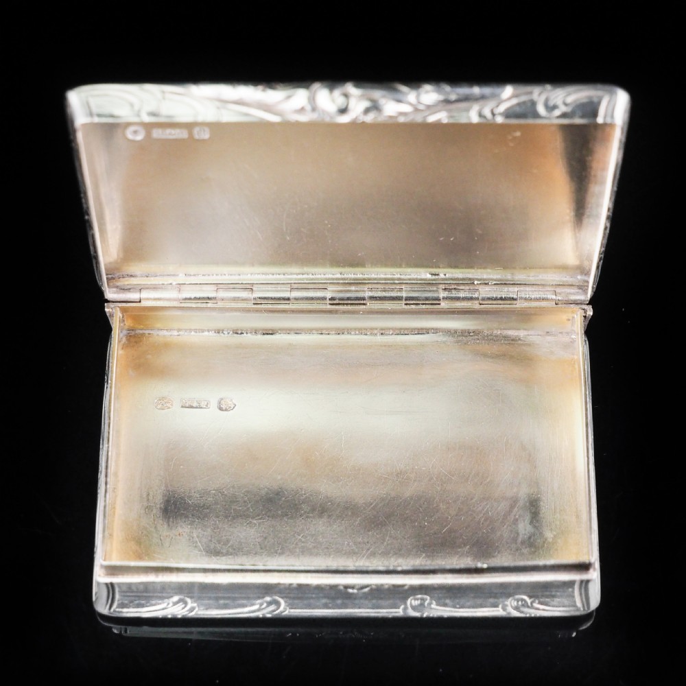 Antique Table Silver Snuff Box with Hand Engraved Scrolls - Victorian 1850 View IX