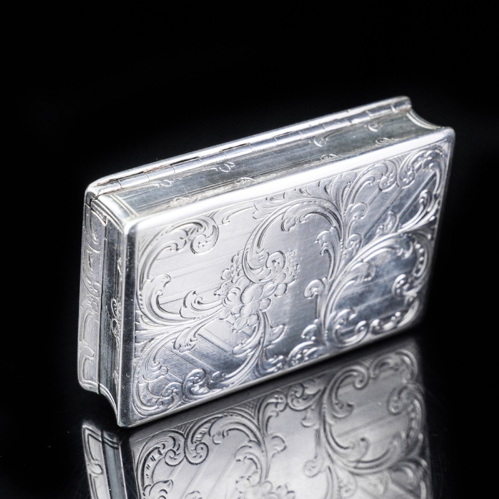 Antique Table Silver Snuff Box with Hand Engraved Scrolls - Victorian 1850 View XIII