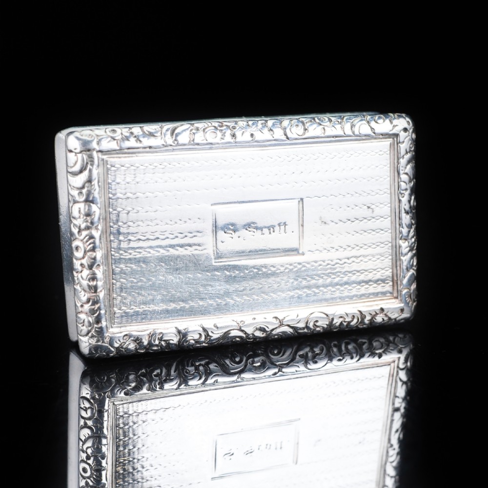 Antique Georgian Silver Snuff Box with Exquisite Chased Design - 1822 View XVI