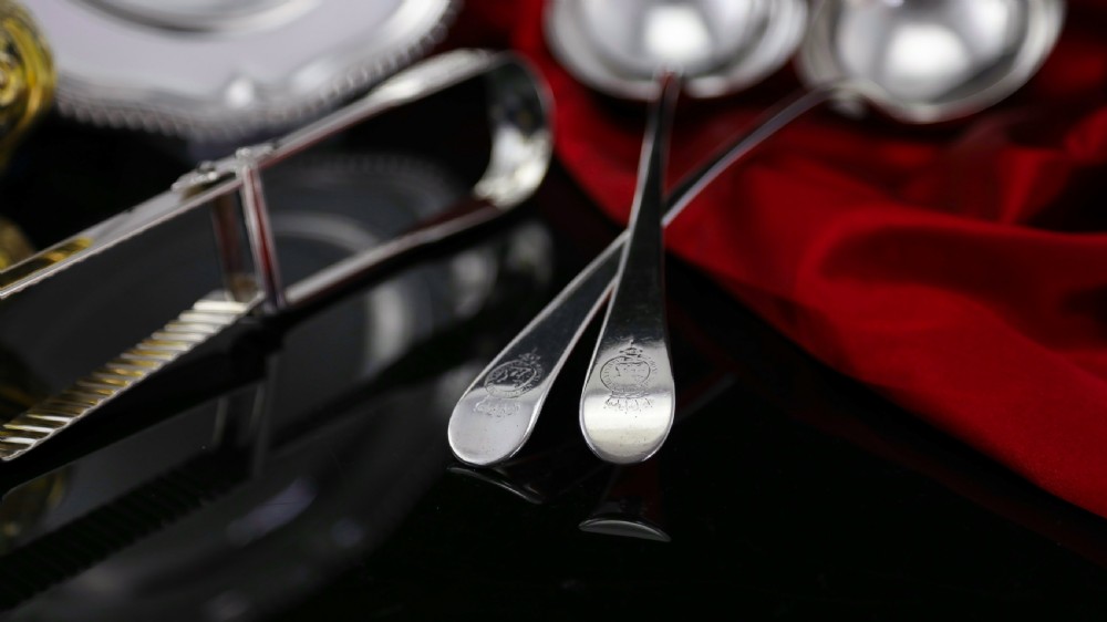 Antique Solid Silver Pair of Georgian Large Ladles, Sutherland Crest 1784/5 View III