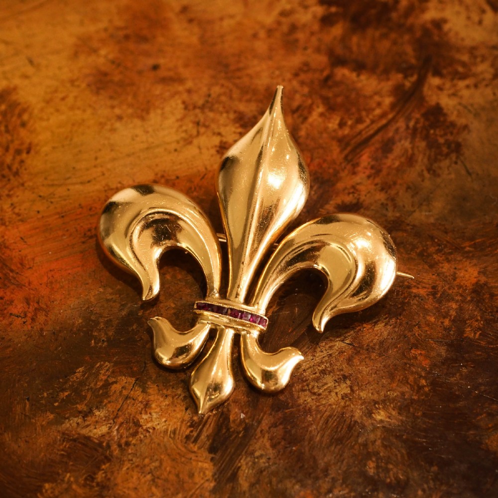 Antique Victorian Large 18K Gold & Ruby Fleur De Lis Brooch - c.1900 View XII