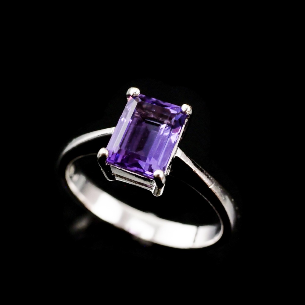 An 18K White Gold 'Emerald Cut' Amethyst Ring View III