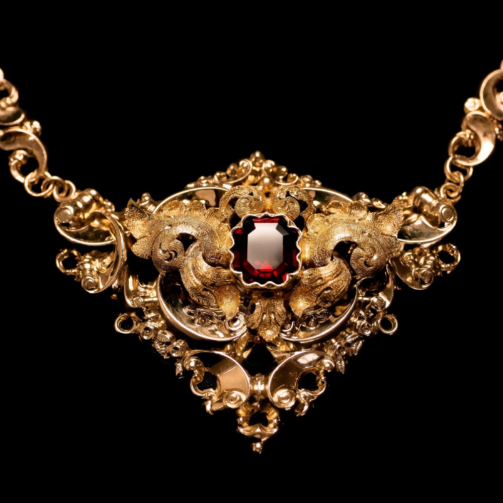 Antique Victorian 18K Gold Garnet Necklace in Baroque Revival Style - c.1840 View XI