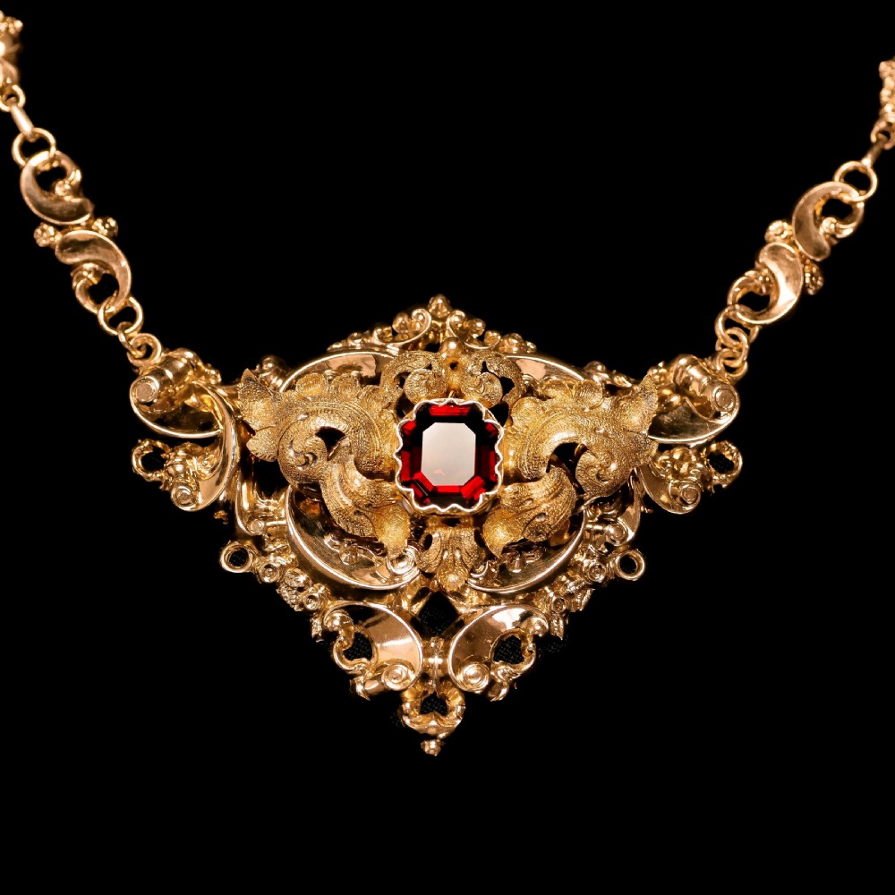 Antique Victorian 18K Gold Garnet Necklace in Baroque Revival Style - c.1840 View XIV