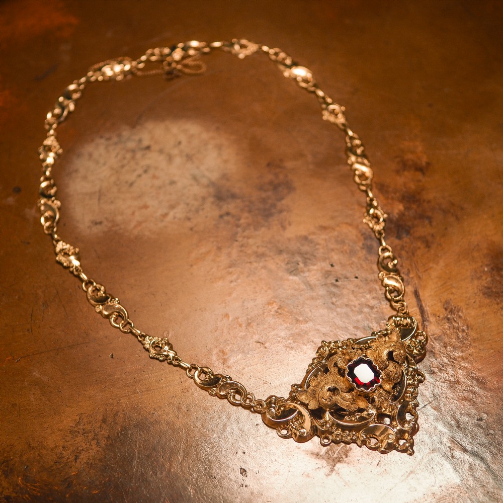 Antique Victorian 18K Gold Garnet Necklace in Baroque Revival Style - c.1840 View XV