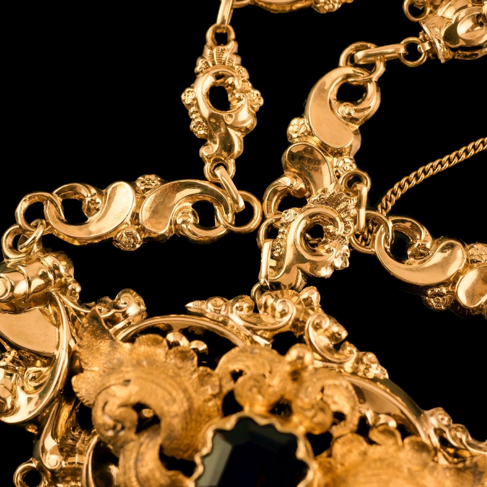 Antique Victorian 18K Gold Garnet Necklace in Baroque Revival Style - c.1840 View XX