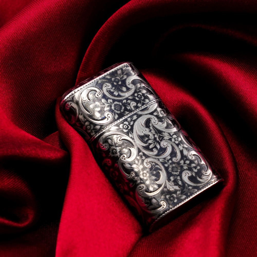 Antique Imperial Russian Solid Silver Niello Vesta Case with Fine Engravings - 19th Century