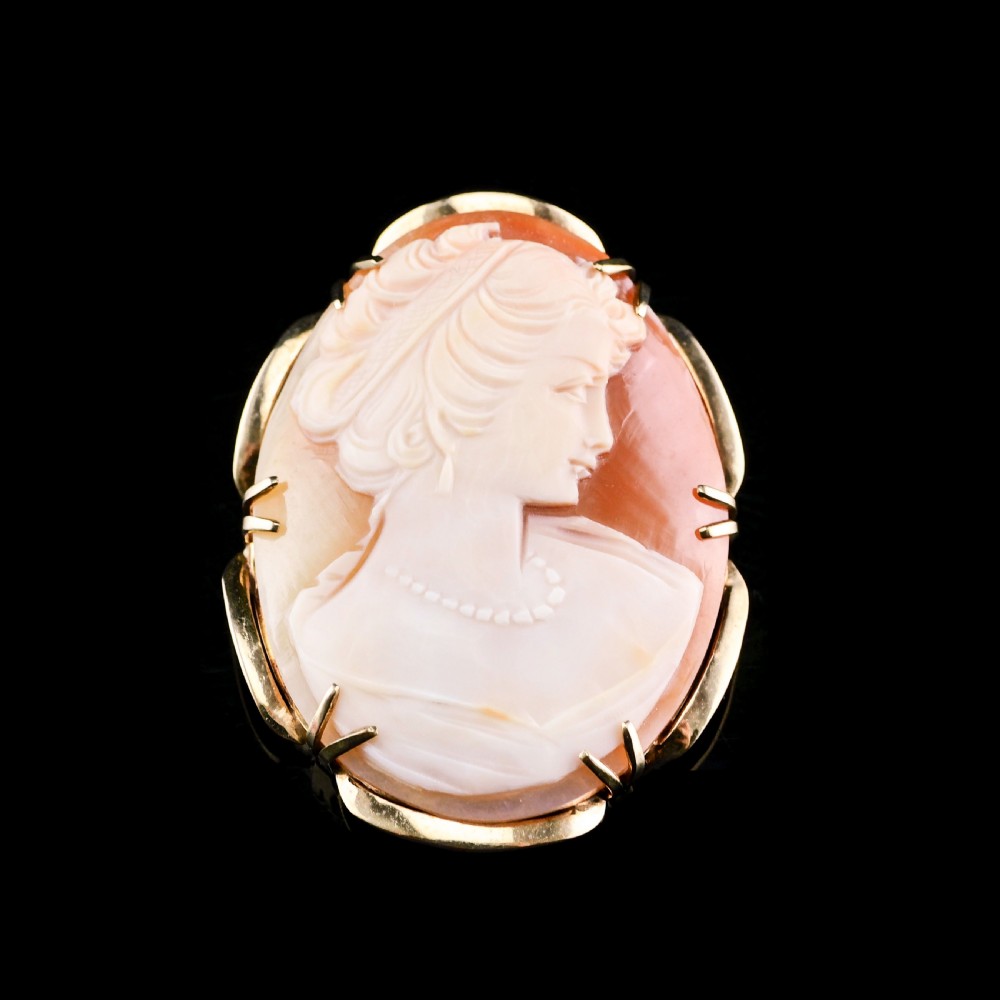 9K Gold Cameo Brooch with Hand Engraved Maiden Head View III