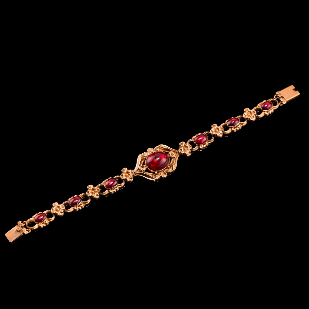 Antique Victorian 18ct Gold Garnet Cabochon Flower Bracelet - c.1840 View V