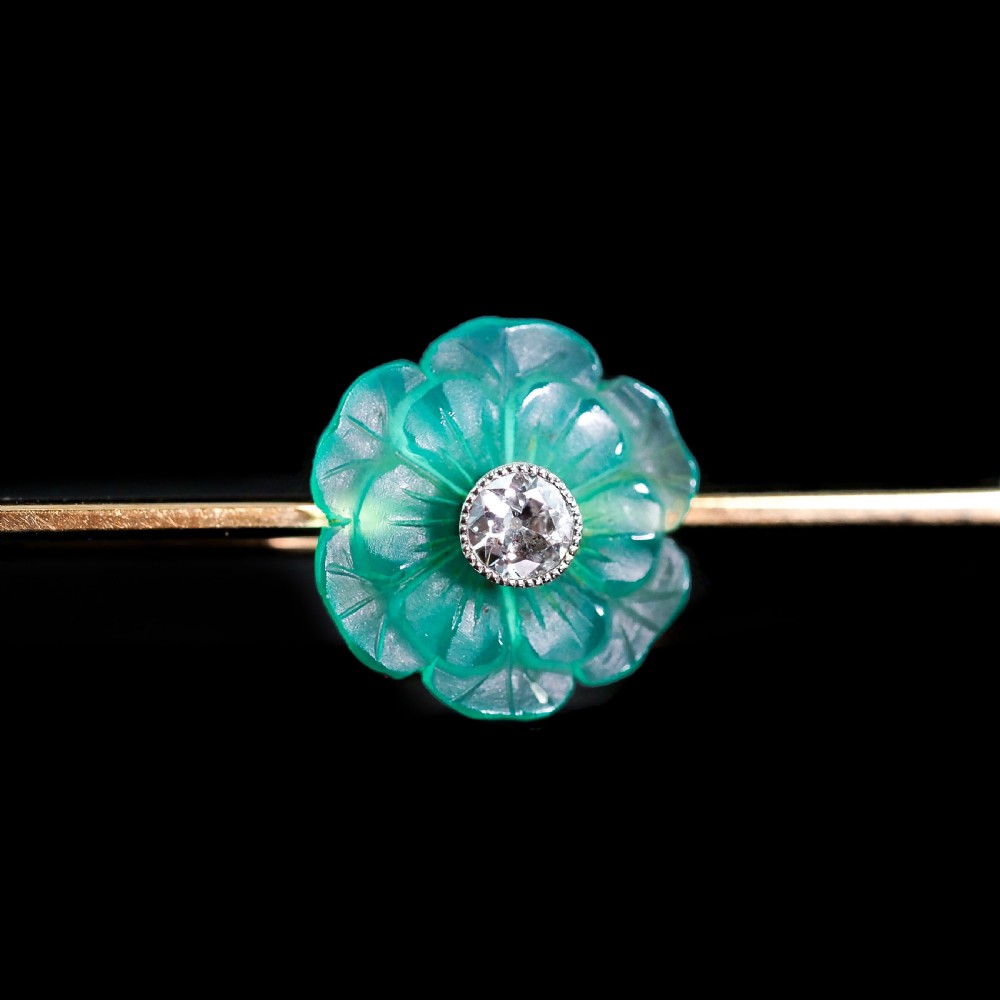 A Spectacular Chalcedony & Diamond 15ct Gold Brooch with Translucent Flower Design View II