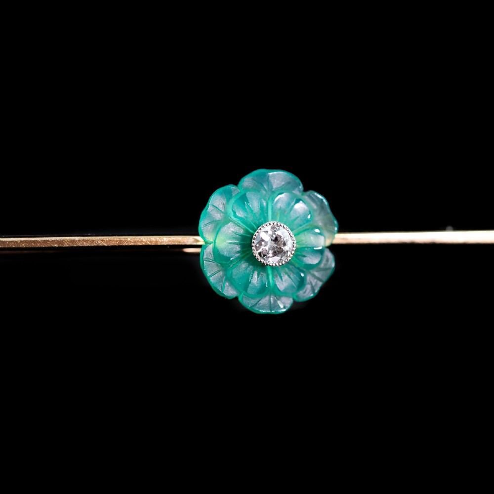 A Spectacular Chalcedony & Diamond 15ct Gold Brooch with Translucent Flower Design View X
