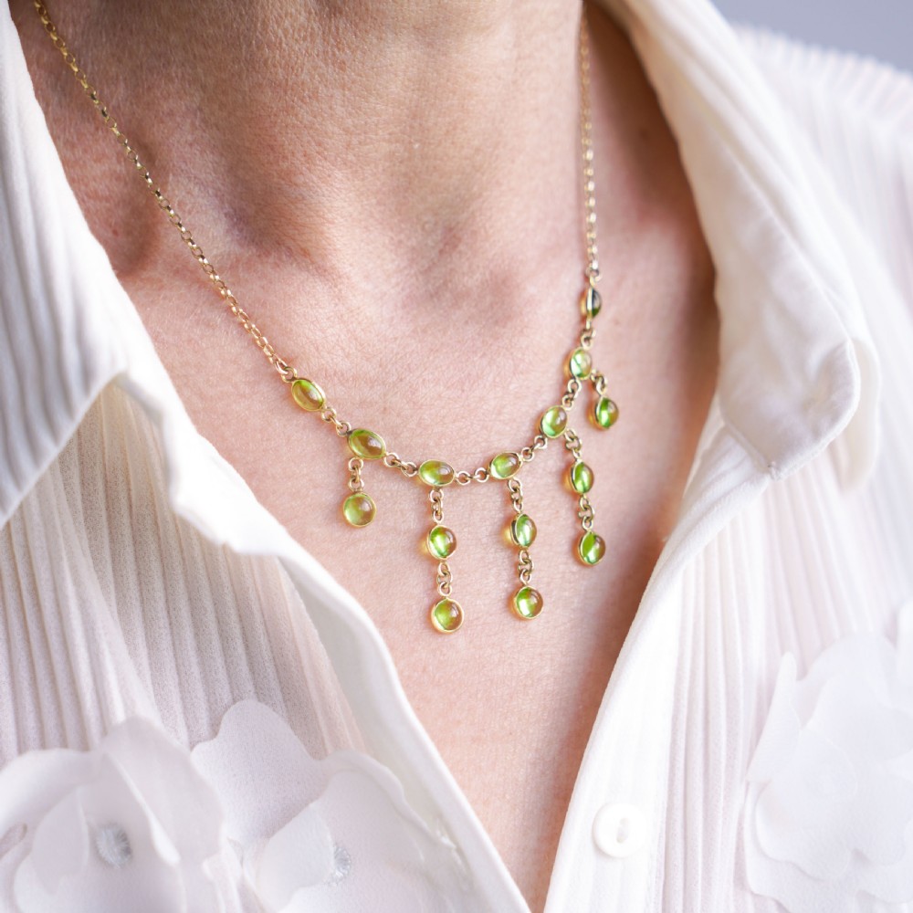 A Wonderful 9ct Gold Peridot Cabochon Cascade Drop Necklace View VI