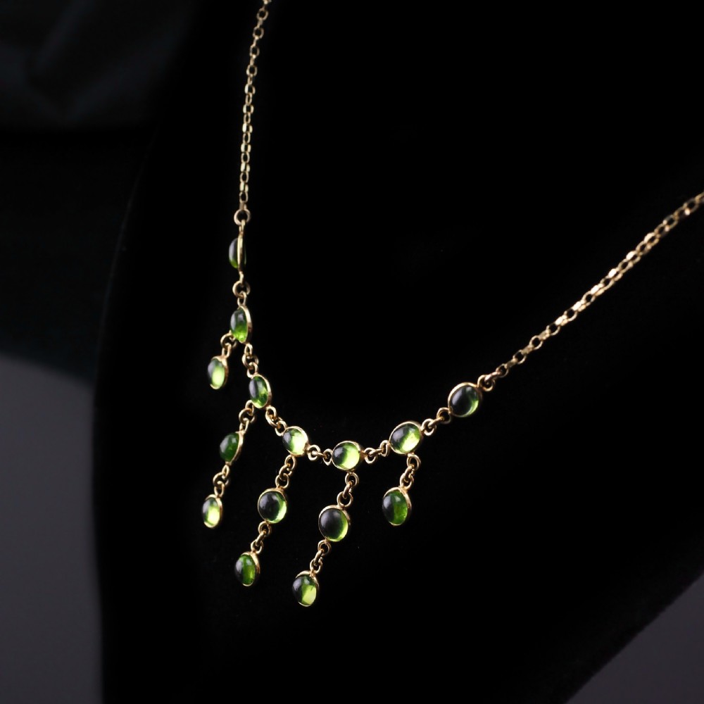A Wonderful 9ct Gold Peridot Cabochon Cascade Drop Necklace View XIX
