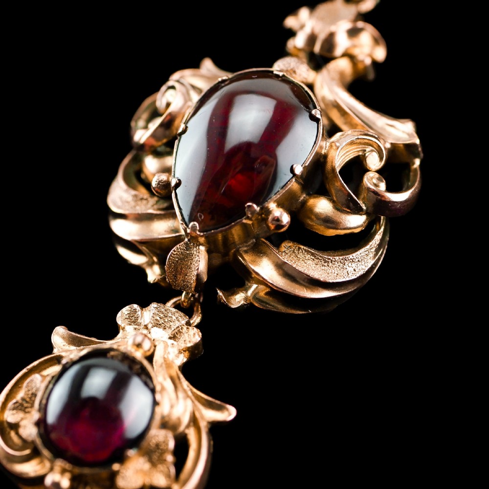Antique Victorian 18ct Gold Garnet Cabochon Necklace - c.1840 View X