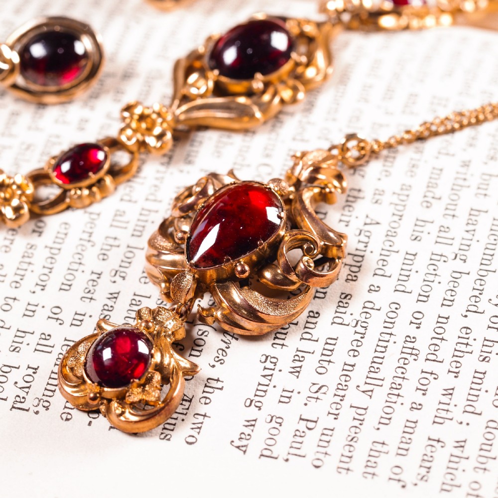 Antique Victorian 18ct Gold Garnet Cabochon Necklace - c.1840 View XX