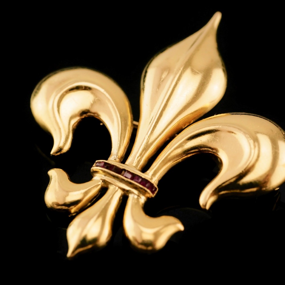 Antique Victorian Large 18K Gold & Ruby Fleur De Lis Brooch - c.1900 View VIII