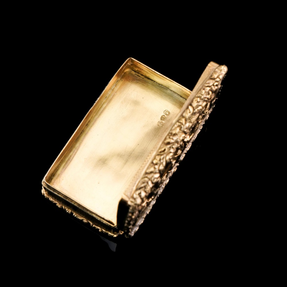 Antique Georgian Solid Silver Gilt Snuff Box Battle Scene Top - John Bettridge 1829 View XV