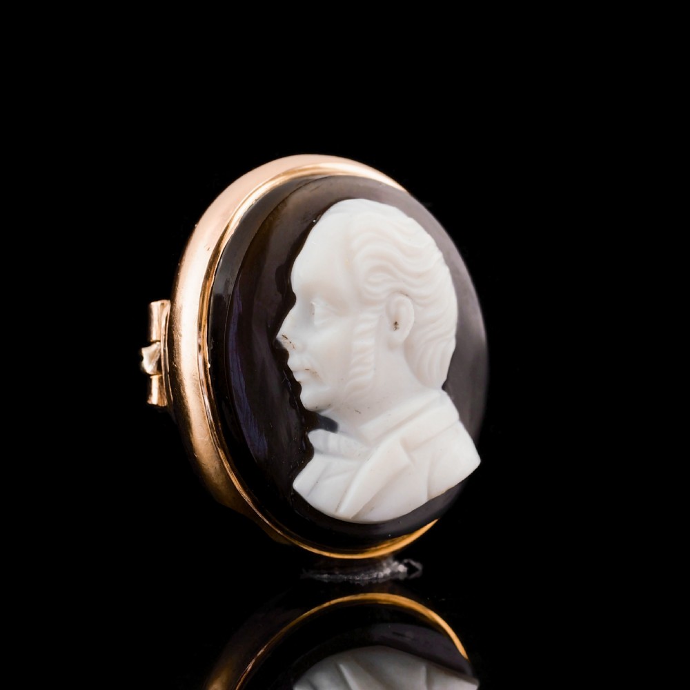 Antique Georgian/Victorian Hardstone Cameo with Engraved Gentleman's Portrait - c.1830-40 View XVI