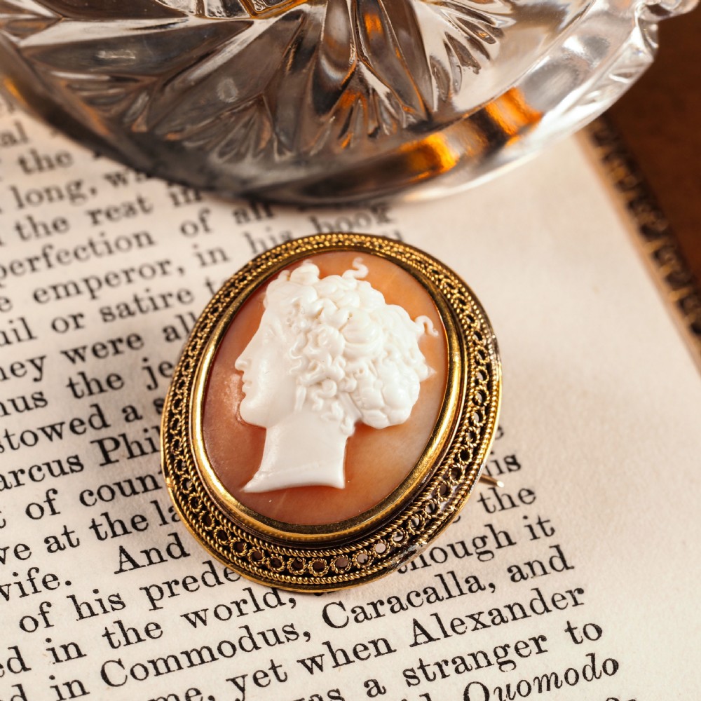 Antique Victorian 15ct Gold Carved Shell Cameo with Figural Lady Head - c.1890 View XVII