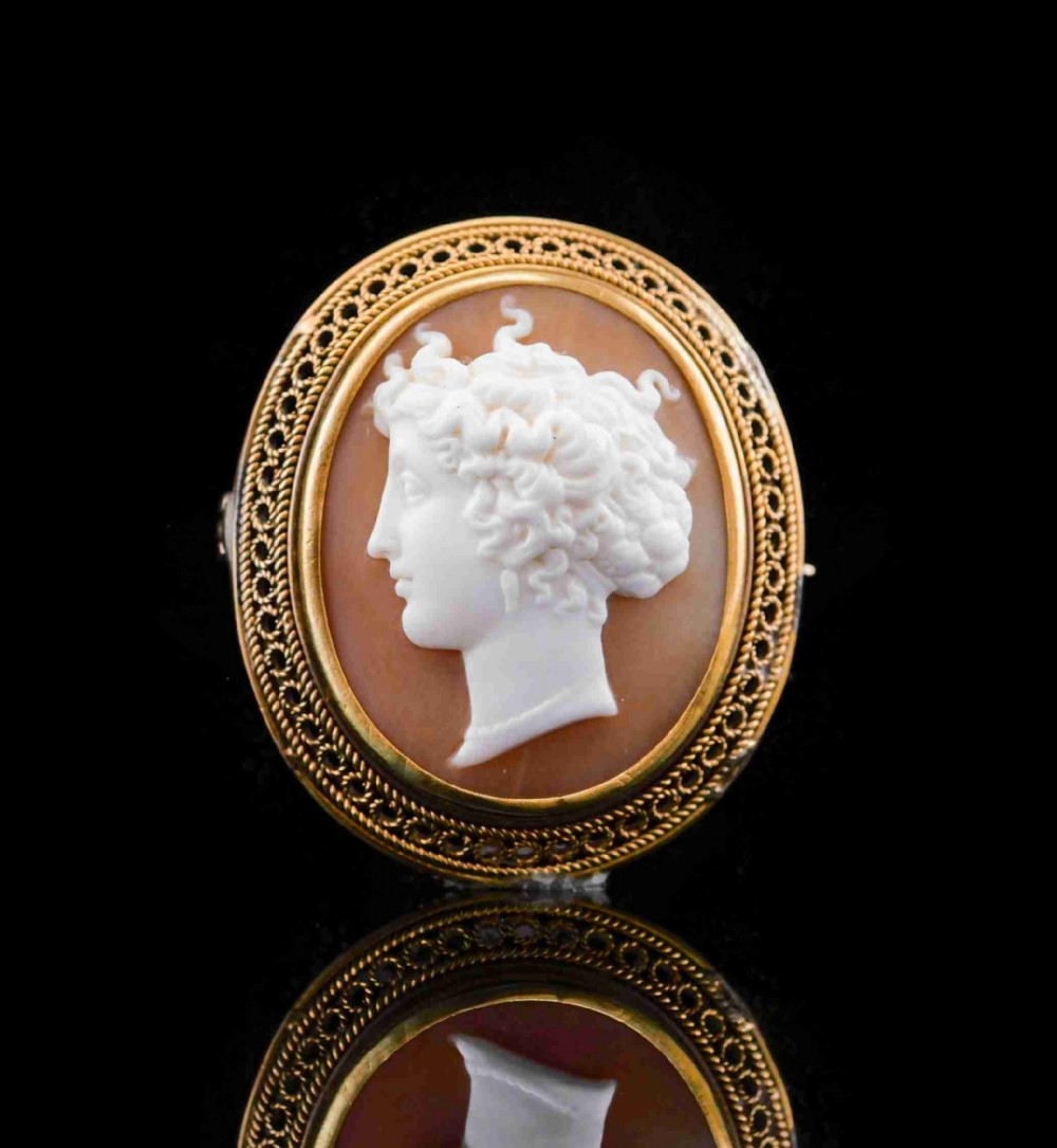 Antique Victorian 15ct Gold Carved Shell Cameo with Figural Lady Head - c.1890