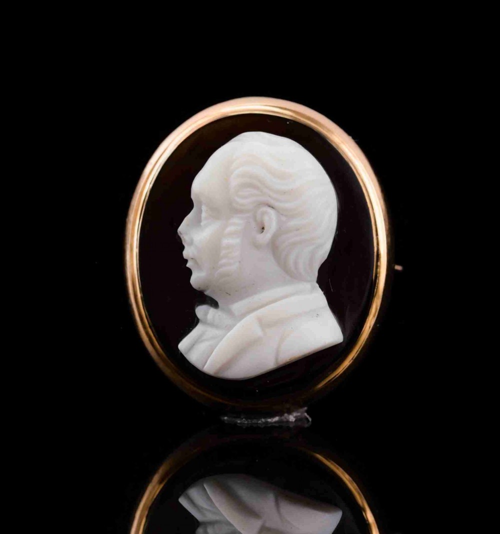 Antique Georgian/Victorian Hardstone Cameo with Engraved Gentleman's Portrait - c.1830-40