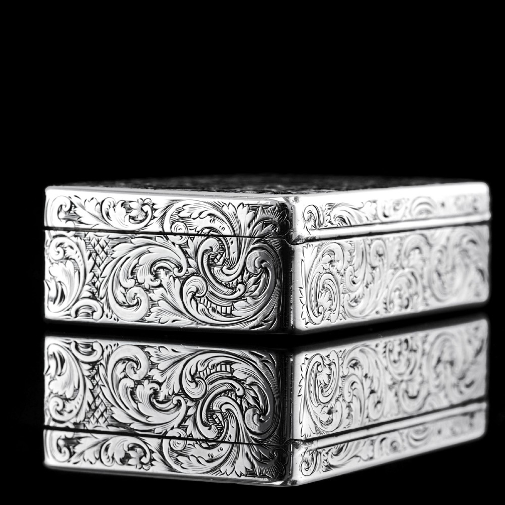 Antique Solid Silver Snuff Box with Marvellous Hunting Forest Scene Engraving - Charles Rawlings & William Summers 1837 View XIV