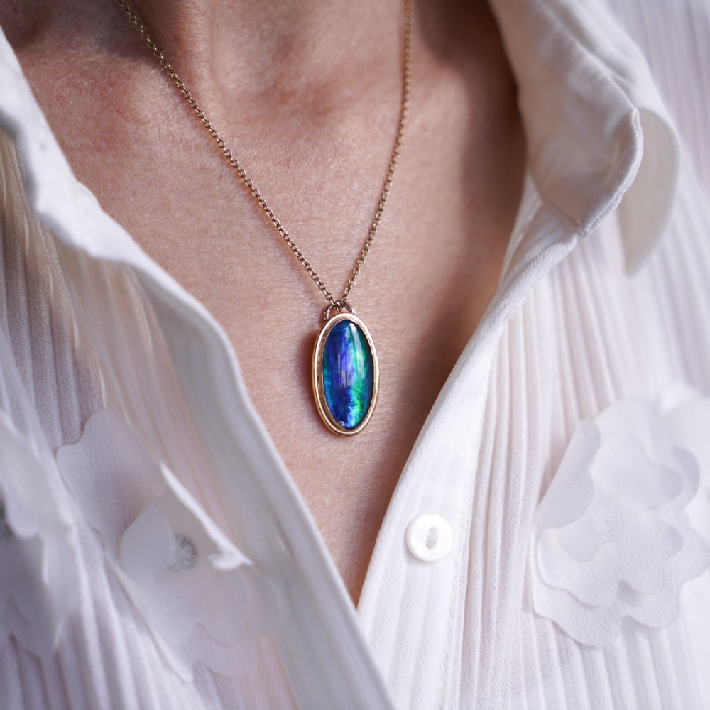 9ct Gold Blue/Green Ammolite Pendant & Chain Necklace View XXI