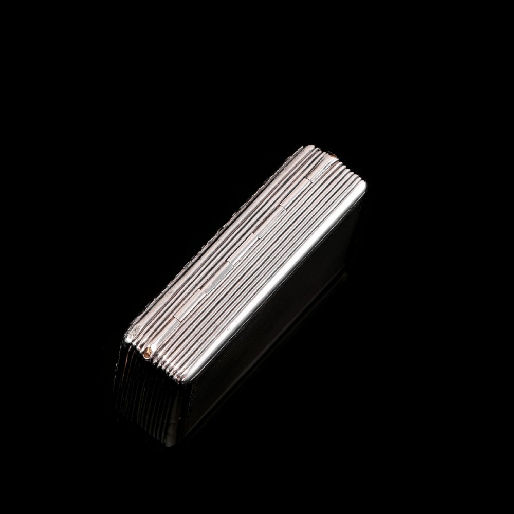 Antique Georgian Silver Snuff Box with Floral Border - Thomas Wilkes Barker 1824 View VII