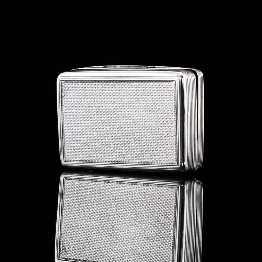 Antique Georgian Silver Snuff Box with Floral Border - Thomas Wilkes Barker 1824 View IX