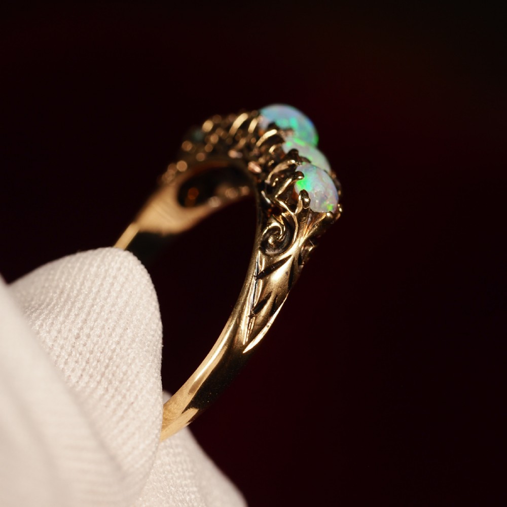Antique Opal 14ct Gold Ring with 5 Cabochons & Fleur-de-lis Setting - Victorian c.1890 View II