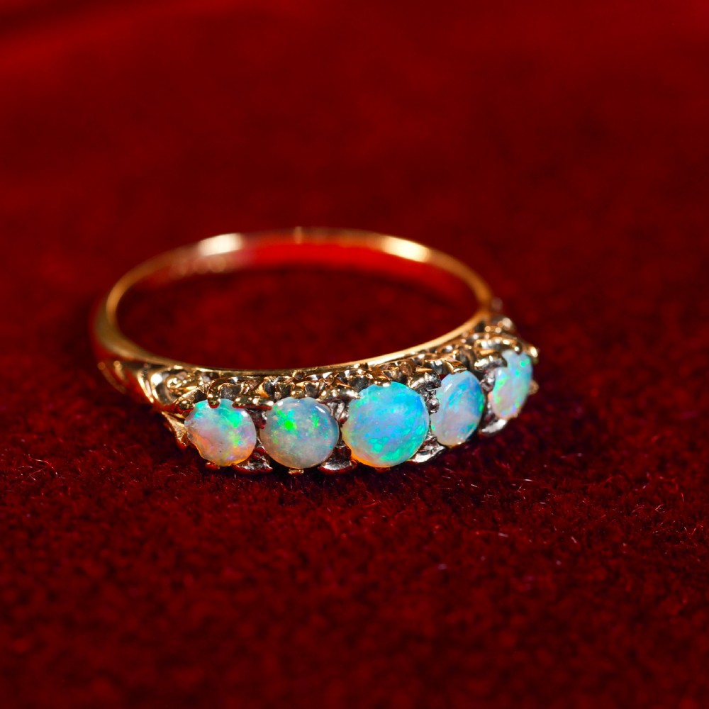 Antique Opal 14ct Gold Ring with 5 Cabochons & Fleur-de-lis Setting - Victorian c.1890 View X