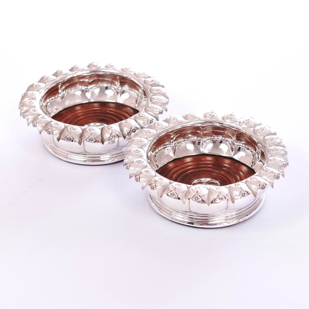Antique Georgian Solid Silver Wine Coasters/Bottle Holders - Barnards 1829 View XVI