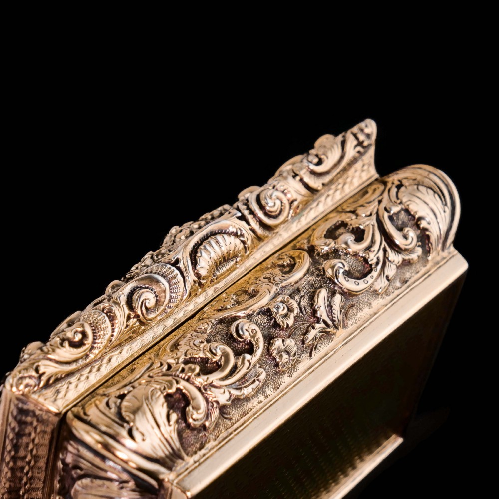 Antique Silver Gilt Table Snuff Box - Yapp & Woodward 1847 View XVII