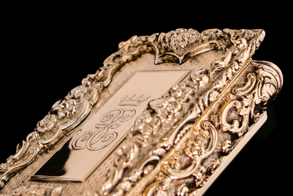 Antique Silver Gilt Table Snuff Box - Yapp & Woodward 1847 View XXII