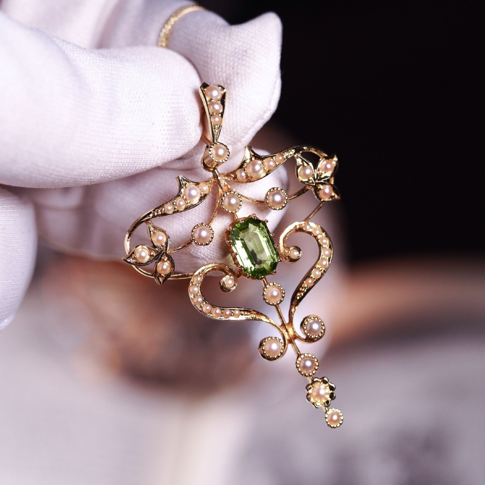 Antique Edwardian 15ct Gold Peridot & Pearl Necklace/Pendant - c.1910 View XV