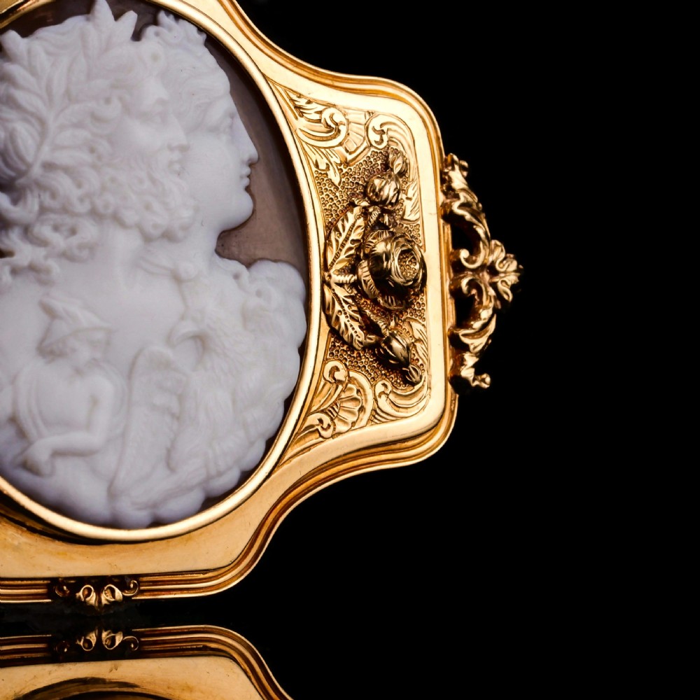 Large Antique 18ct Gold Cameo Brooch, Greek Mythological Figures - c.1860 View VIII