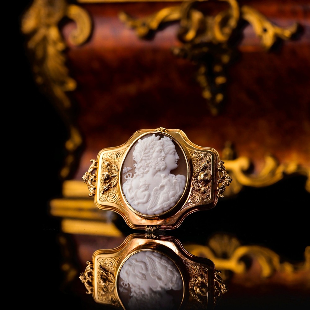 Large Antique 18ct Gold Cameo Brooch, Greek Mythological Figures - c.1860 View X