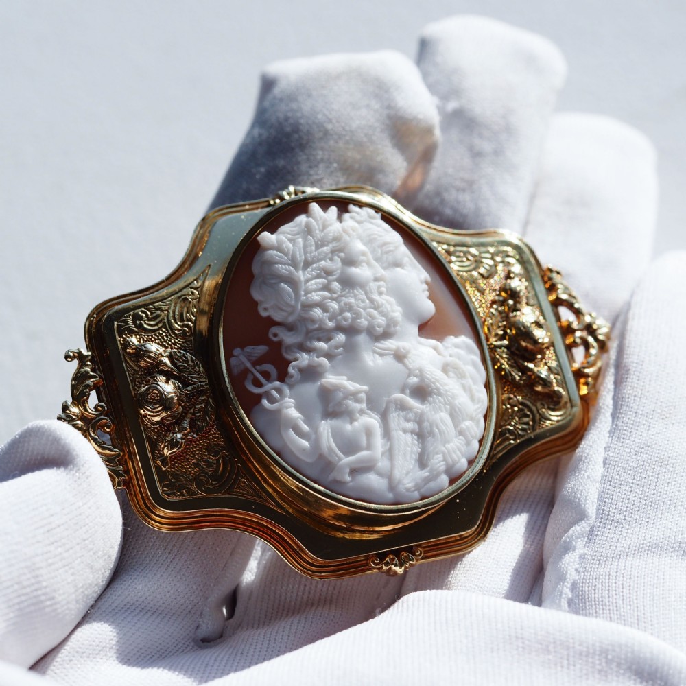 Large Antique 18ct Gold Cameo Brooch, Greek Mythological Figures - c.1860 View XVIII