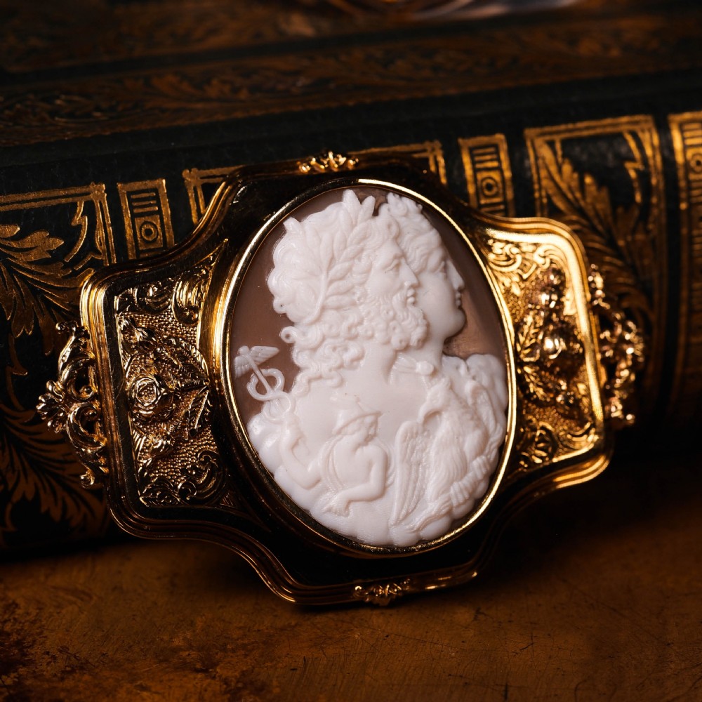 Large Antique 18ct Gold Cameo Brooch, Greek Mythological Figures - c.1860 View XXII