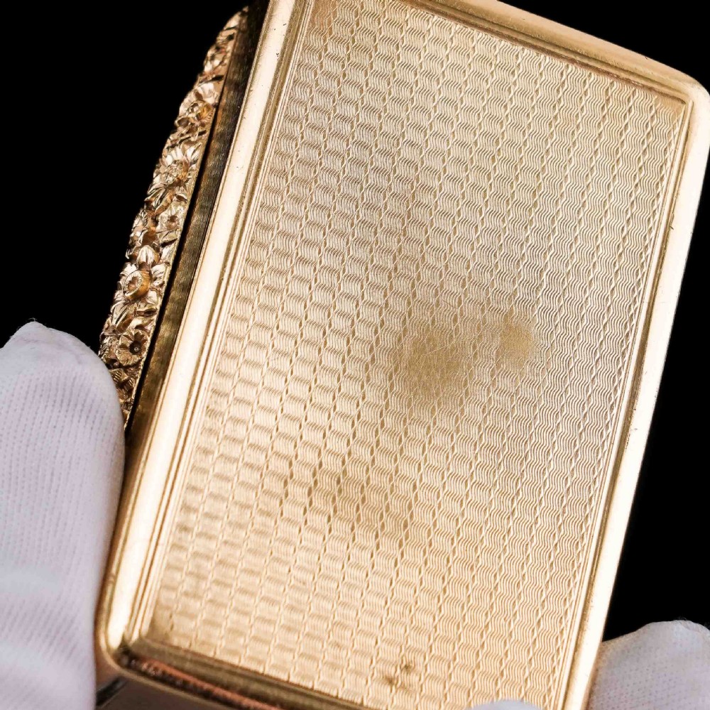 Antique Georgian Solid Silver Gilt Snuff Box with Floral Thumbpiece - Thomas Pemberton & Robert Mitchell 1818 View XX